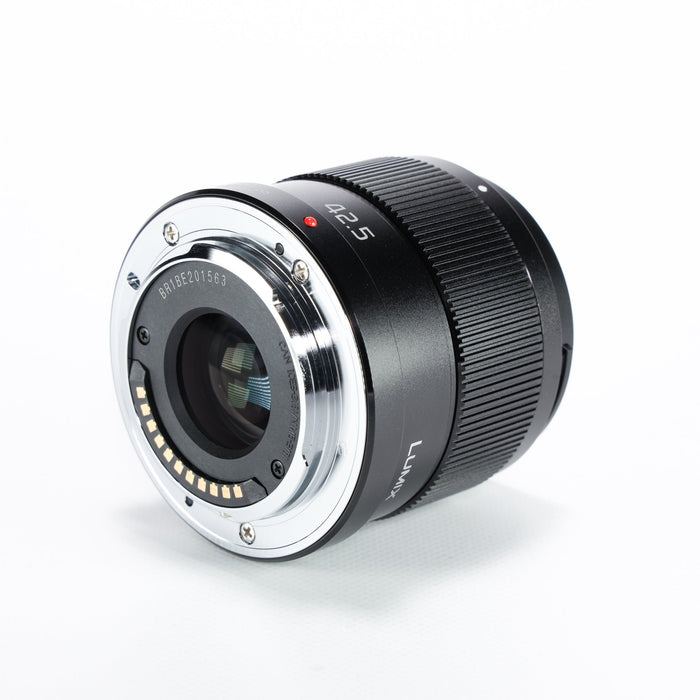 Panasonic Lumix G 42.5mm F1.7 H-HS043 - レンズ(単焦点)