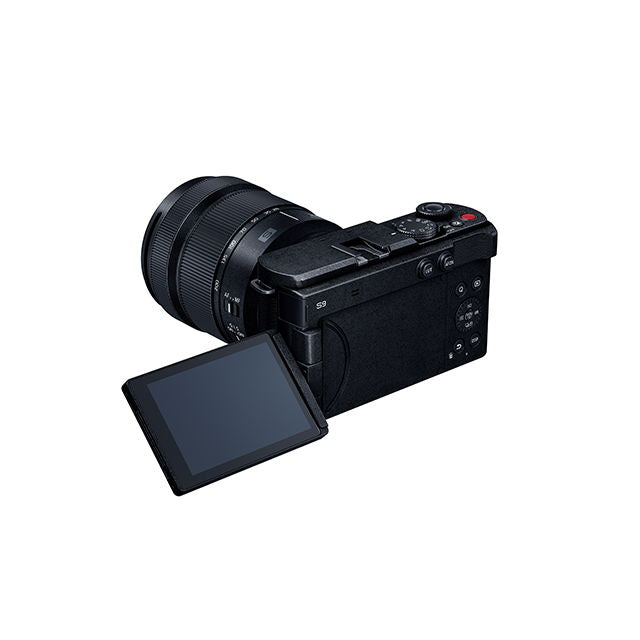 Panasonic DC-S9H-K LUMIX DC-S9 フルサイズミラーレス一眼カメラ/高倍率ズームレンズキット ジェットブラック