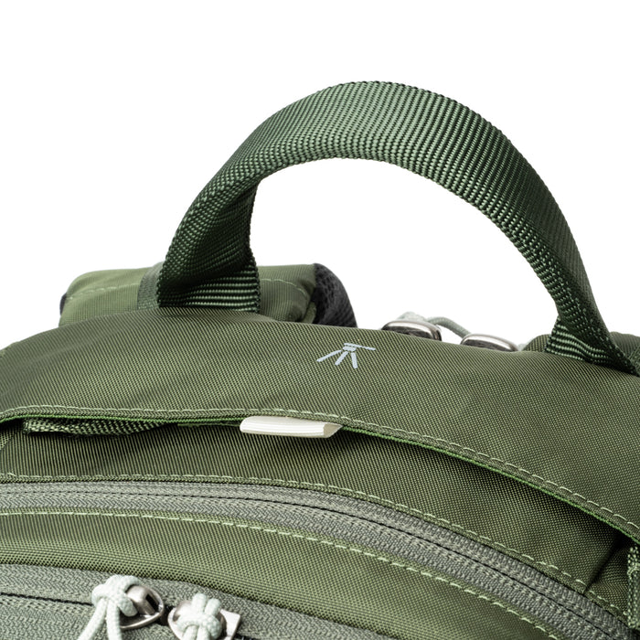 ThinkTANKphoto BackLight 18L Montane Green バックライト18L(モンテイングリーン)