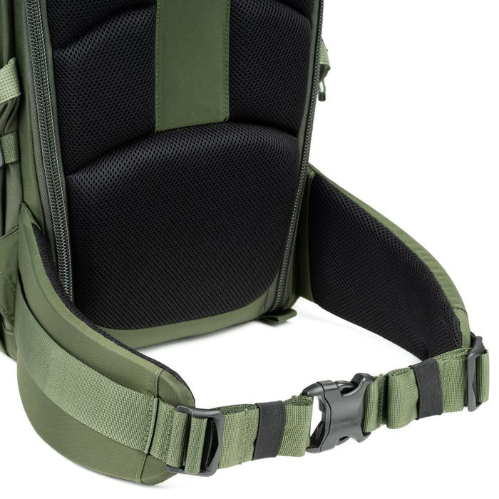 ThinkTANKphoto BackLight 18L Montane Green バックライト18L(モンテイングリーン)