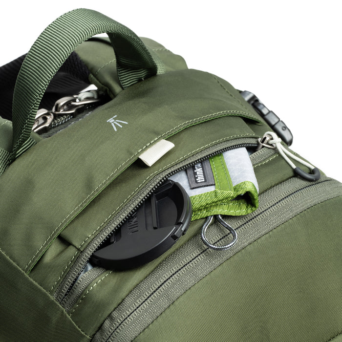 ThinkTANKphoto BackLight 18L Montane Green バックライト18L(モンテイングリーン)