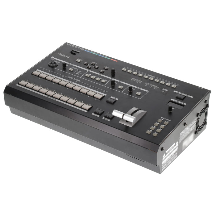 【秋セール2024】【中古品】Roland V-800HD マルチフォーマットビデオスイッチャー