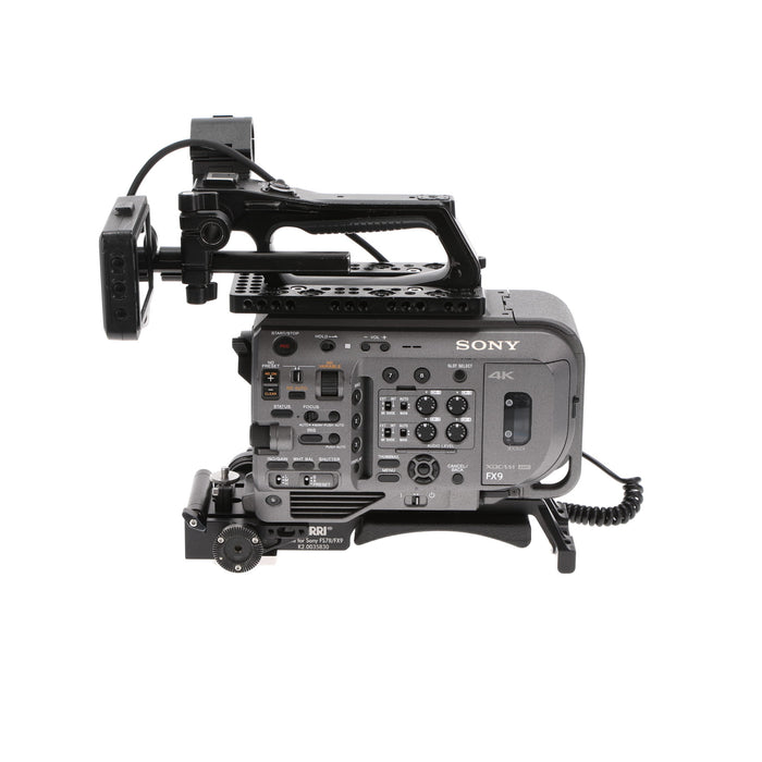 【秋セール2024】【中古品】SONY PXW-FX9 ＋ ARRI Mounting Plate with 15mm Rod Support XDCAMメモリーカムコーダー(ボディのみ)