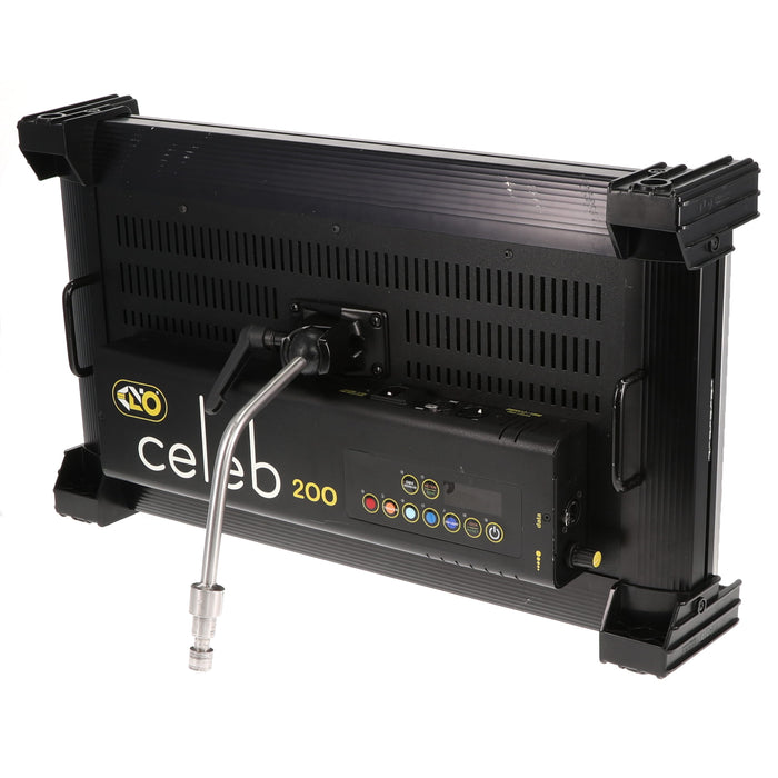 【中古品】KINO FLO KIT-C2-230U Celeb 200DMX LED Kit