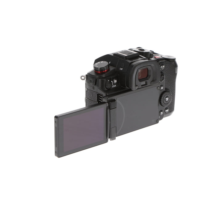 【中古品】Panasonic DC-GH6 デジタル一眼カメラ LUMIX GH6(ボディ)